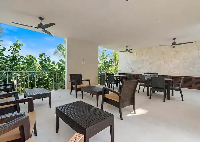 Coral Access 7 Rooftop Pools Gym 4 Ground Pools Akumal